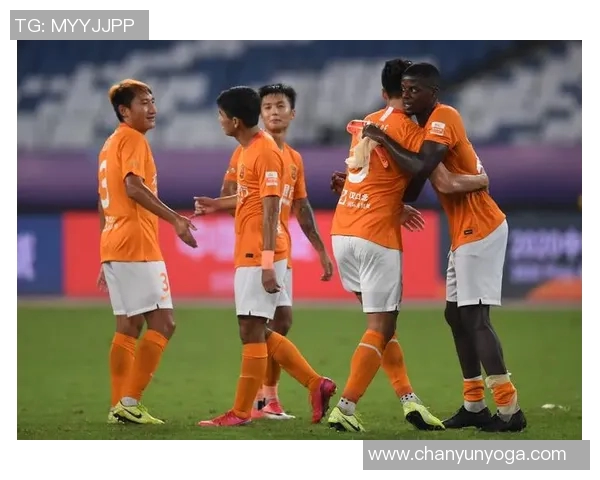 武汉卓尔迎战江苏队全力争胜展现球队实力与拼搏精神