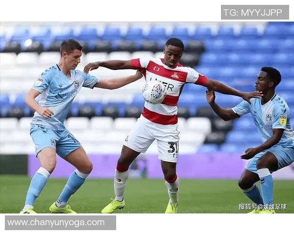 皮尔森与桑德捷的激烈对决揭示足球战术与团队协作的精彩瞬间